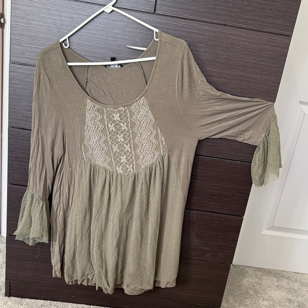 Elegant Olive Lace Accent Women's Top